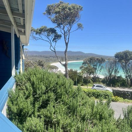 Binalong Beach Cottage Beachfront At Bay Of Fires Next To Restaurant Binalong Bay Bagian luar foto